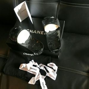 Chanel Slides